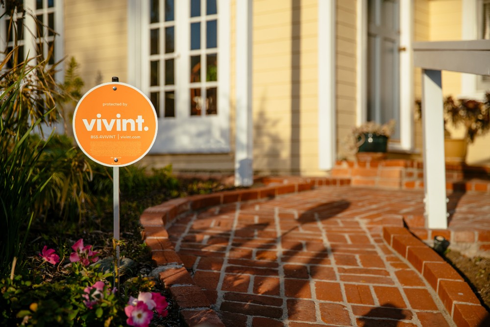 Vivint yard sign