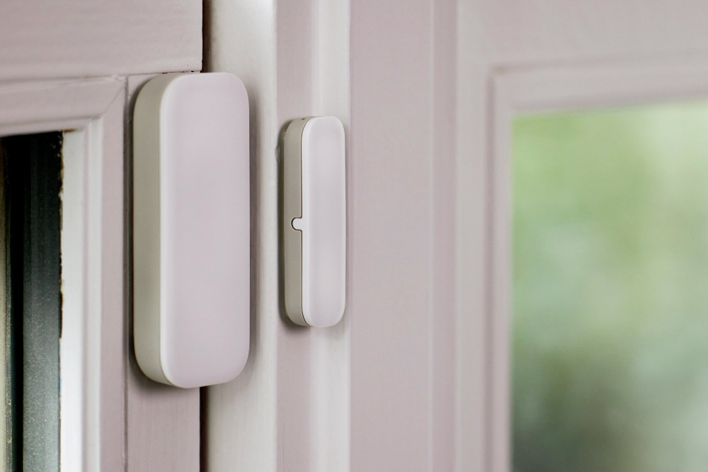 Vivint Door and Window Sensor.