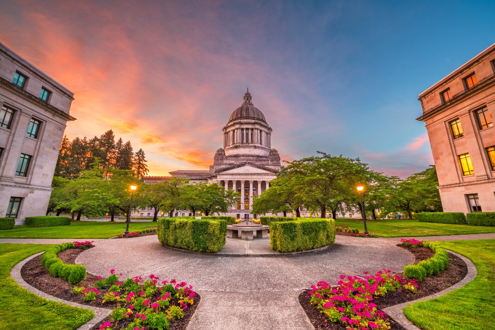 Olympia Washington state capitol building at dusk