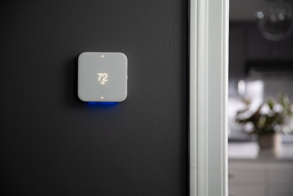 Vivint Smart Thermostat set to 72