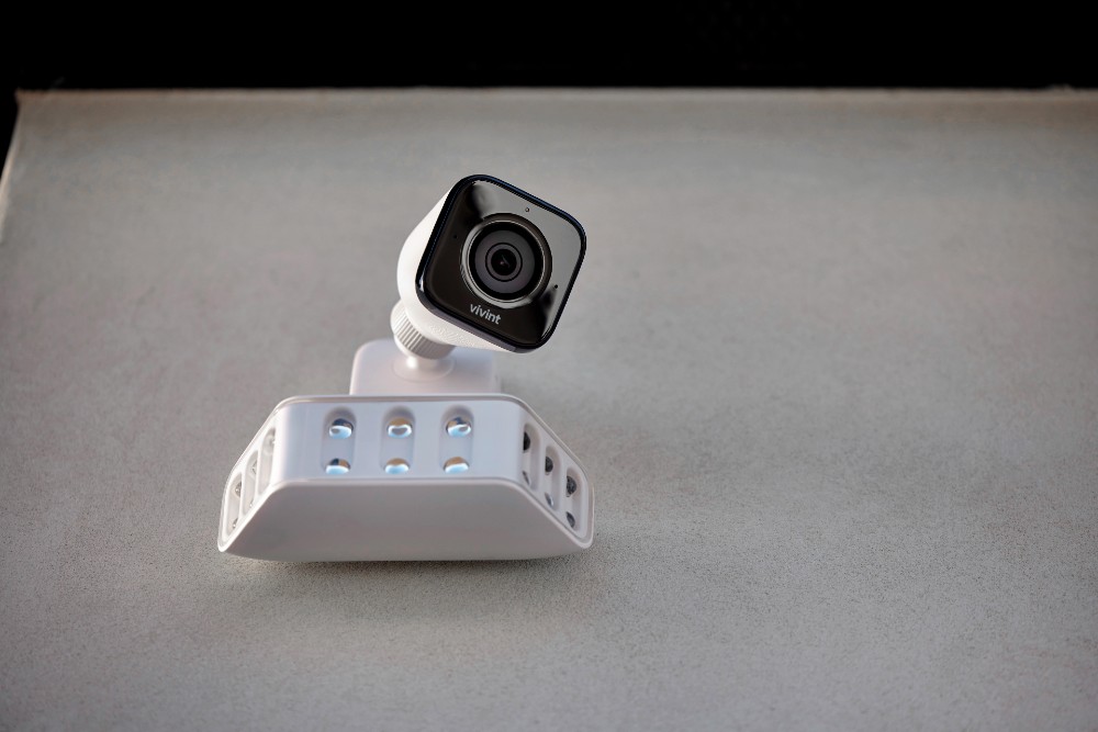 Vivint Outdoor Camera Pro and Spotlight Pro.