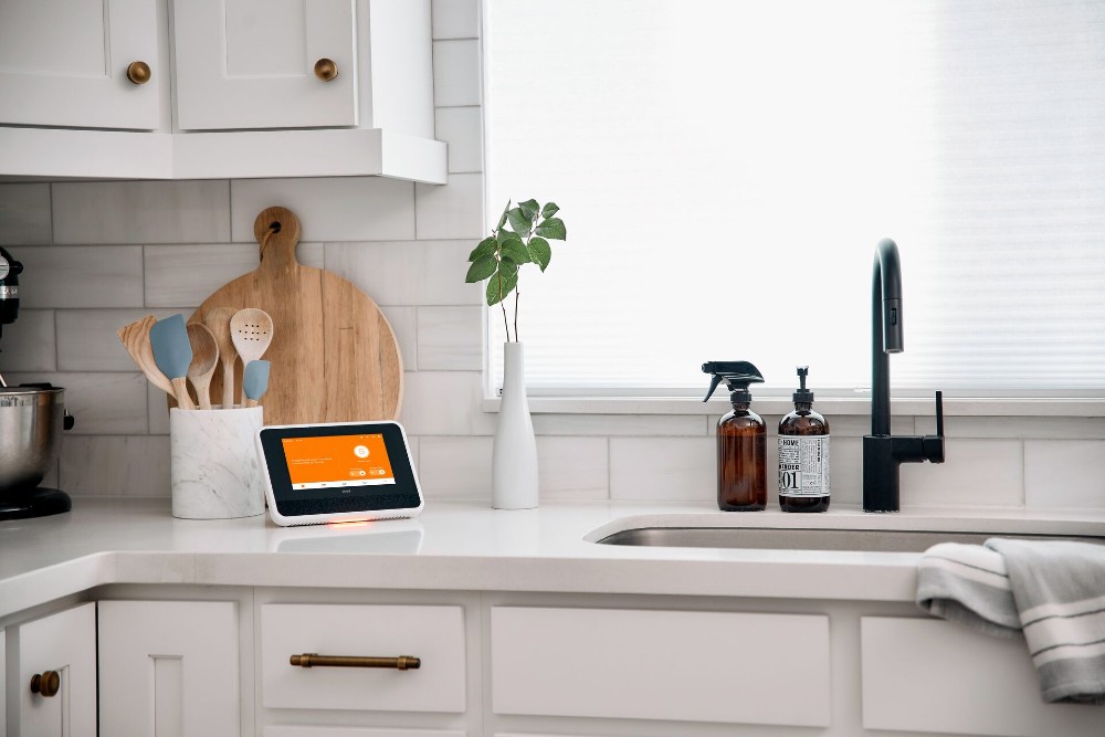 Vivint Smart Hub.