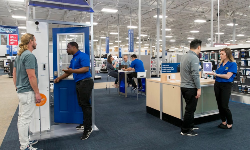 Vivint Smart Home kiosk within Best Buy