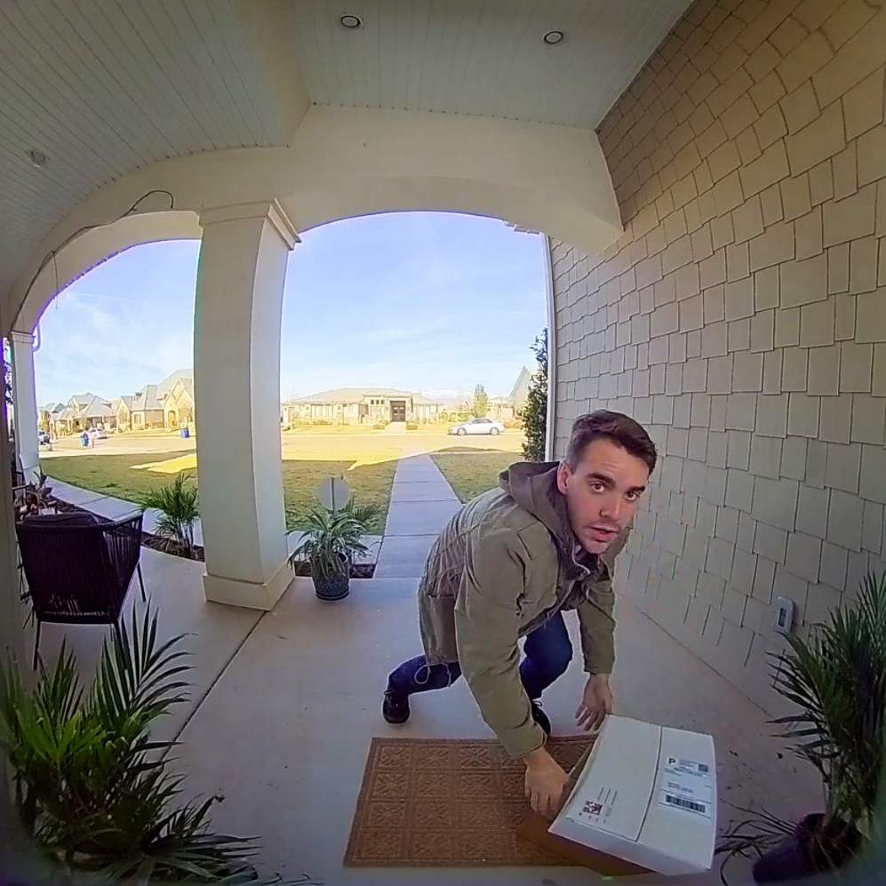 porch pirate package theft
