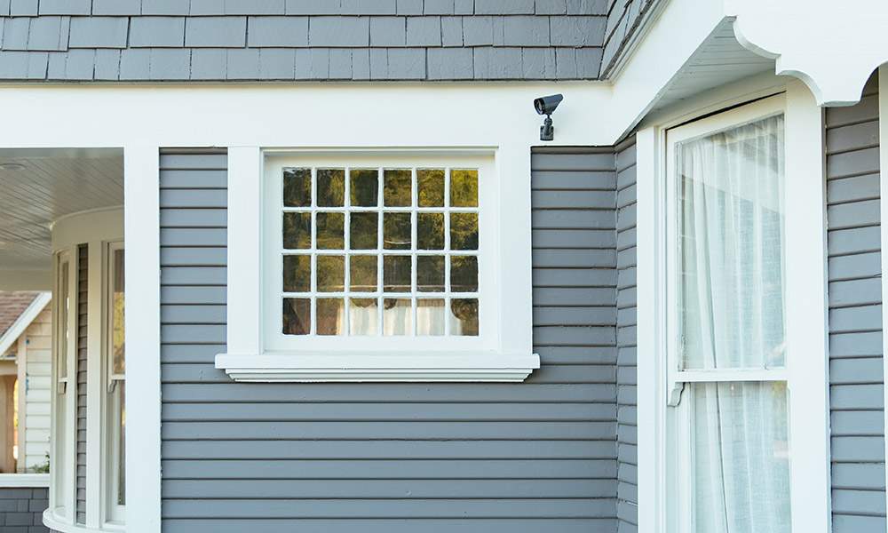 Vivint Outdoor camera mounted on a house