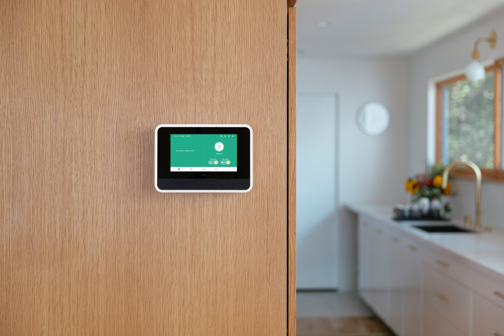 vivint smart hub