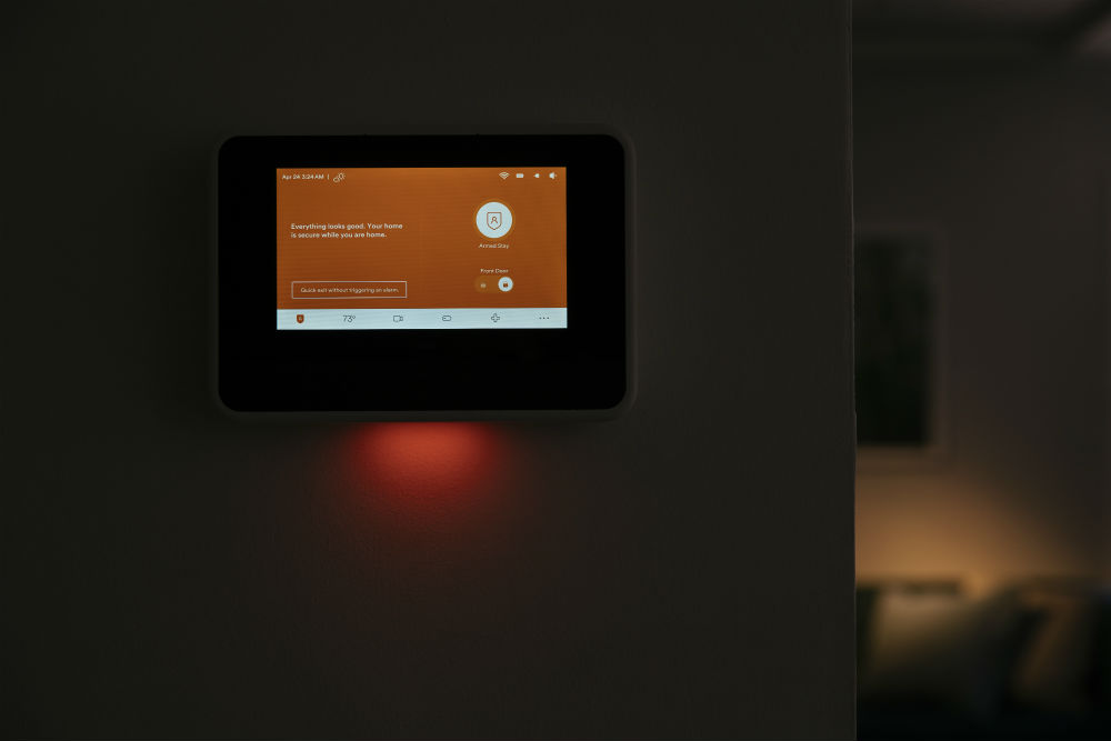 Vivint Smart Hub: The Most Advanced Smart Home Security Hub Available ...